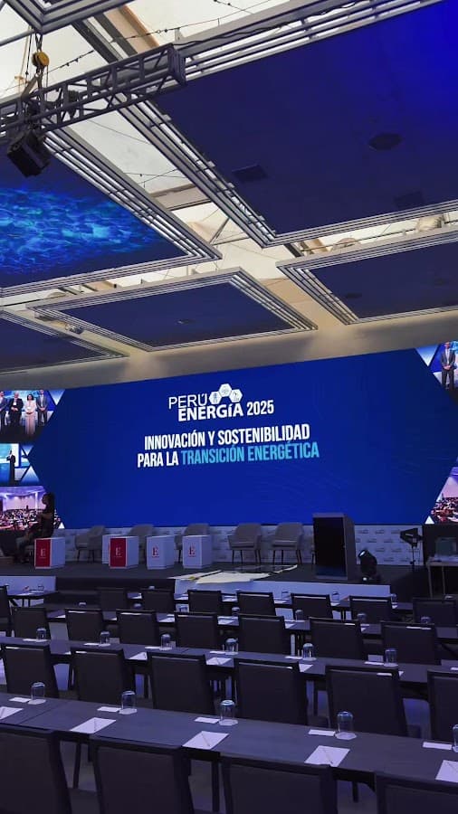 4k Audiovisual EIRL - Organización de Eventos Corporativos, Congresos y Conferencias. Alquiler de Pantallas Led para eventos. — foto