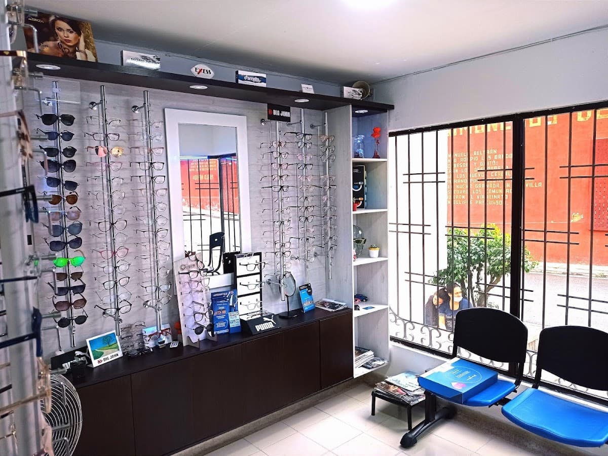 Optica LentCenter