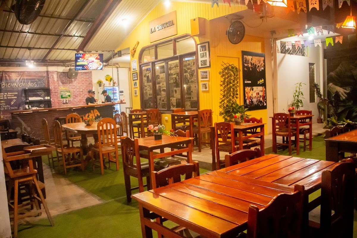 "LA CHUCHA ANTICUCHOS"