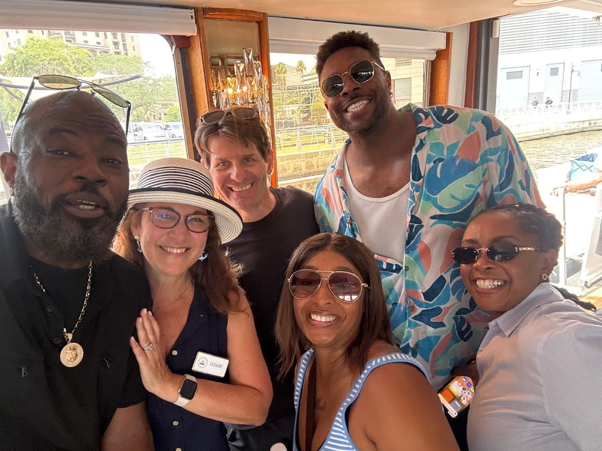 JAX Yacht Charter — foto