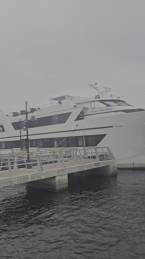 JAX Yacht Charter — foto