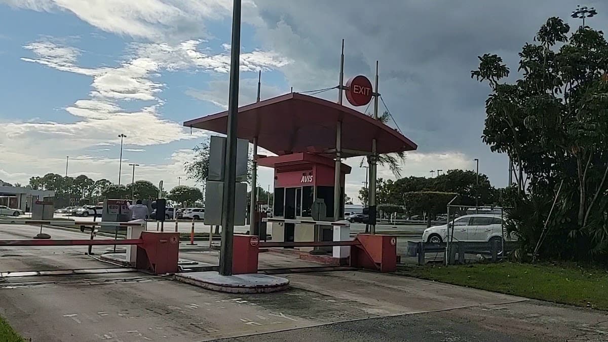 Avis Car Rental — foto