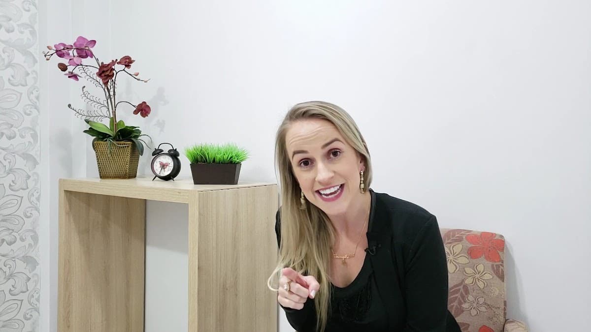 Imiana Wisneski - Nutrição na Saúde da Mulher — foto