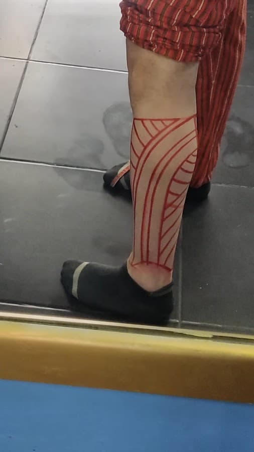 Cristhian Leyes Tattoo — foto