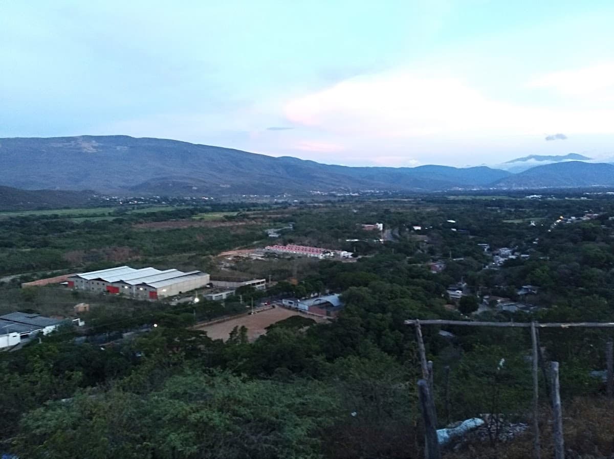 Mirador Colinas de Bellomonte