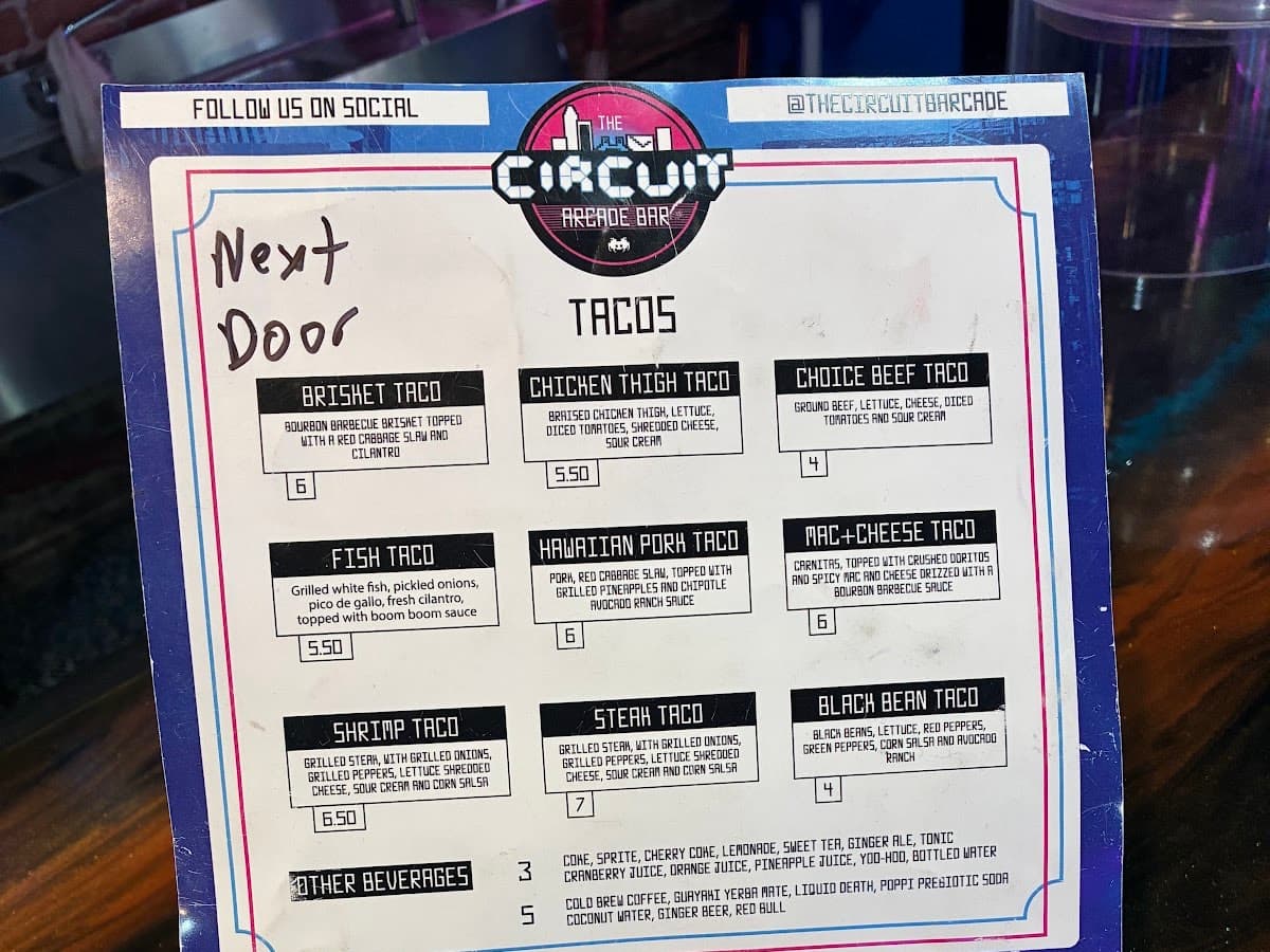 The Circuit Arcade Bar — foto