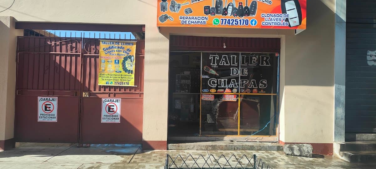 Codificado de llaves con chip — foto
