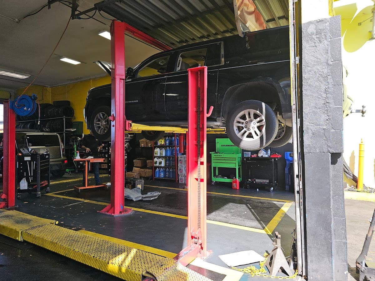 CARS DOCTOR LLC — foto