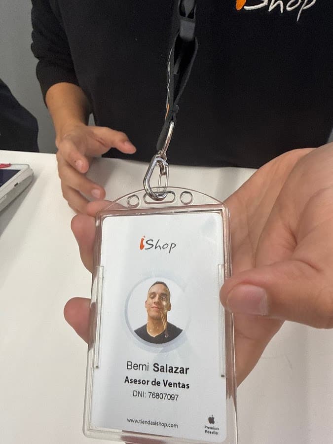iShop - Real Plaza Chiclayo | Apple Premium Reseller — foto