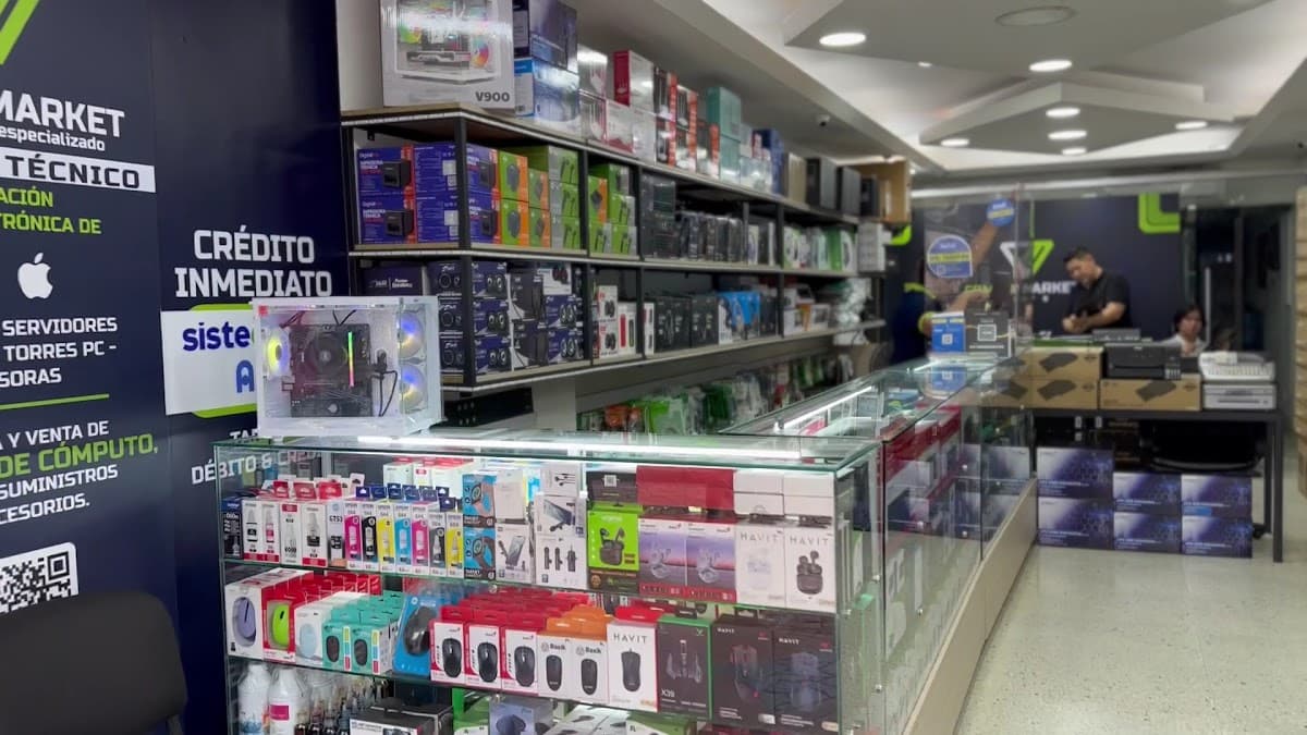COMPUMARKET Y SAS — foto