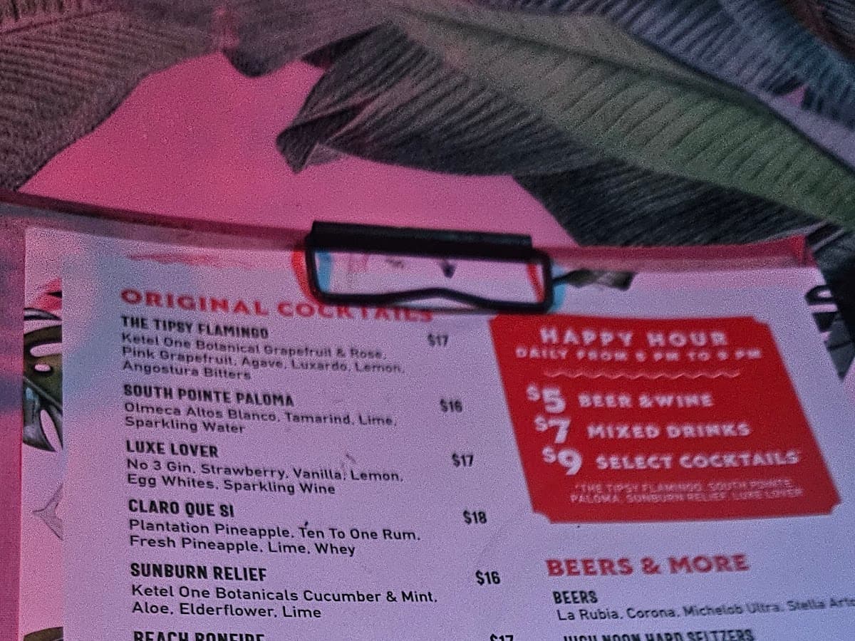Tipsy Flamingo Cocktail Bar — foto