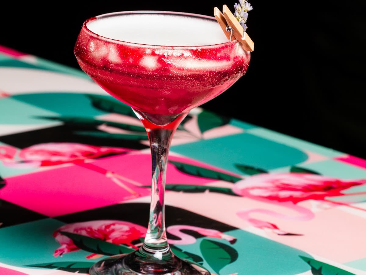 Tipsy Flamingo Cocktail Bar — foto