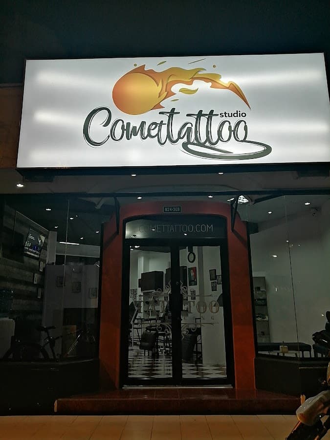 Comet Tattoo Estudio de Tatuaje — foto