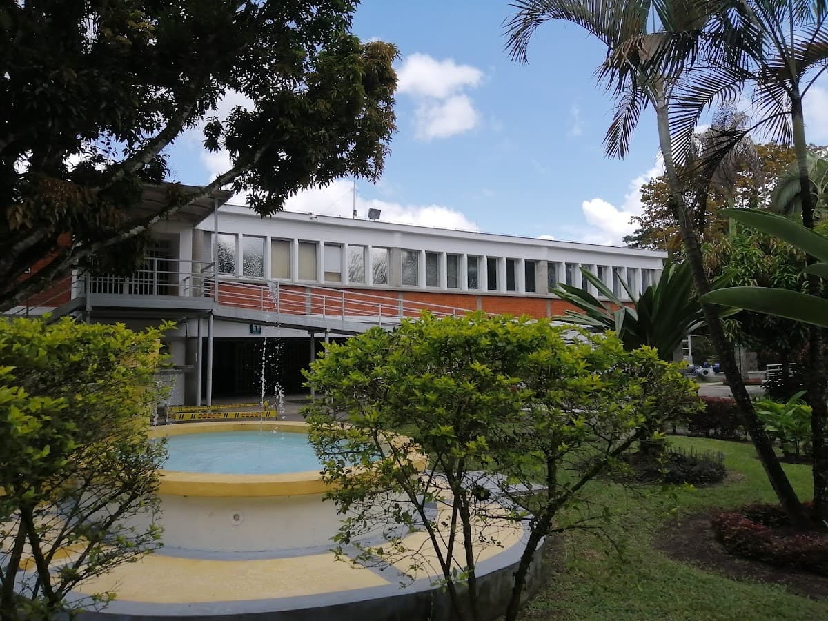 Instituto Técnico Superior — foto