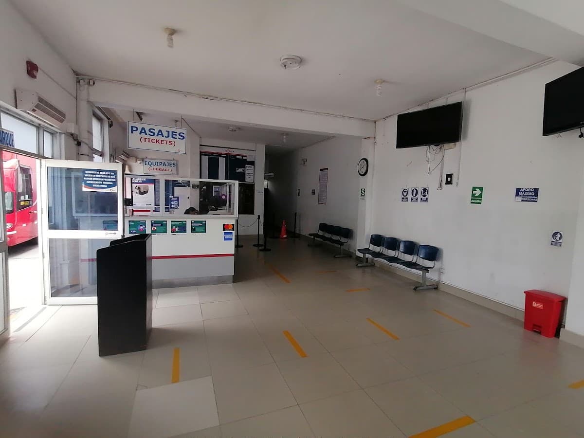 Empresa De Transporte Linea Piura