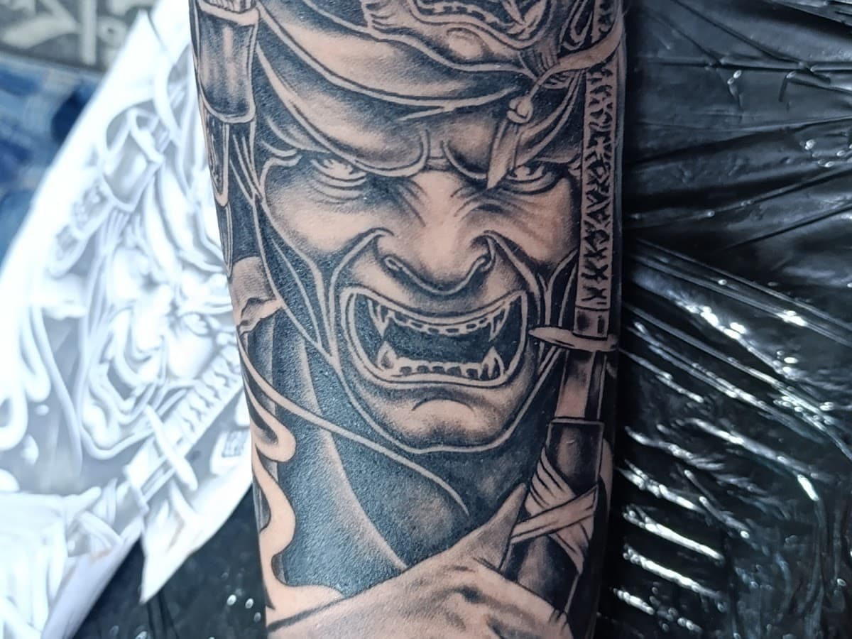 Iker Art Tattoo — foto
