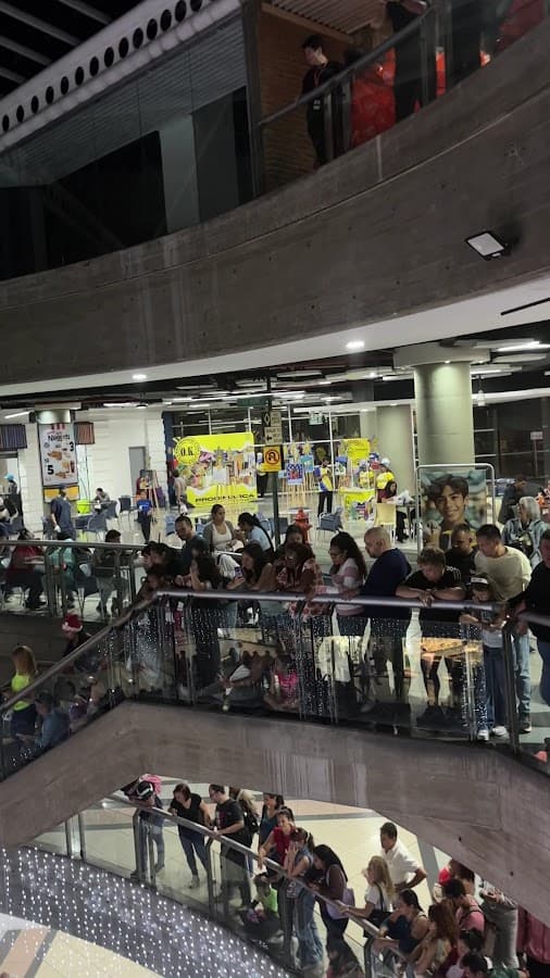 Centro Comercial El Recreo — foto