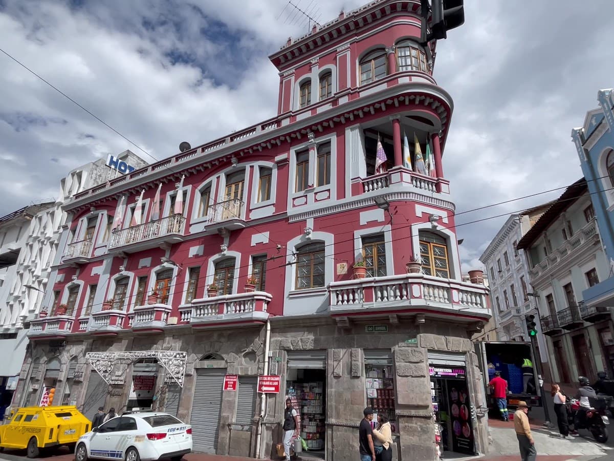 Fybeca Plaza Del Teatro — foto