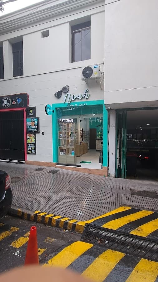 Tienda de lentes Noah — foto