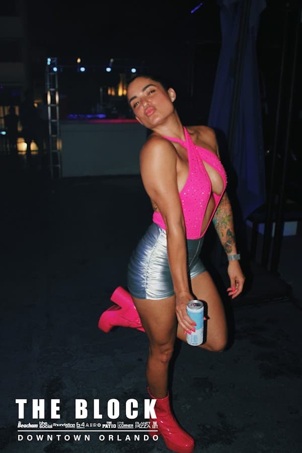 Aero Rooftop Bar & Lounge — foto