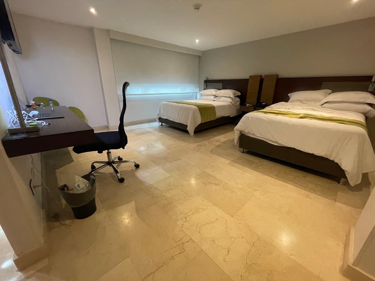 Hotel Washington Plaza — foto