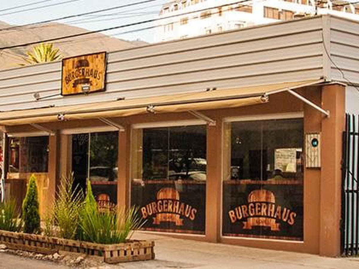 BURGERHAUS & CAFÉ