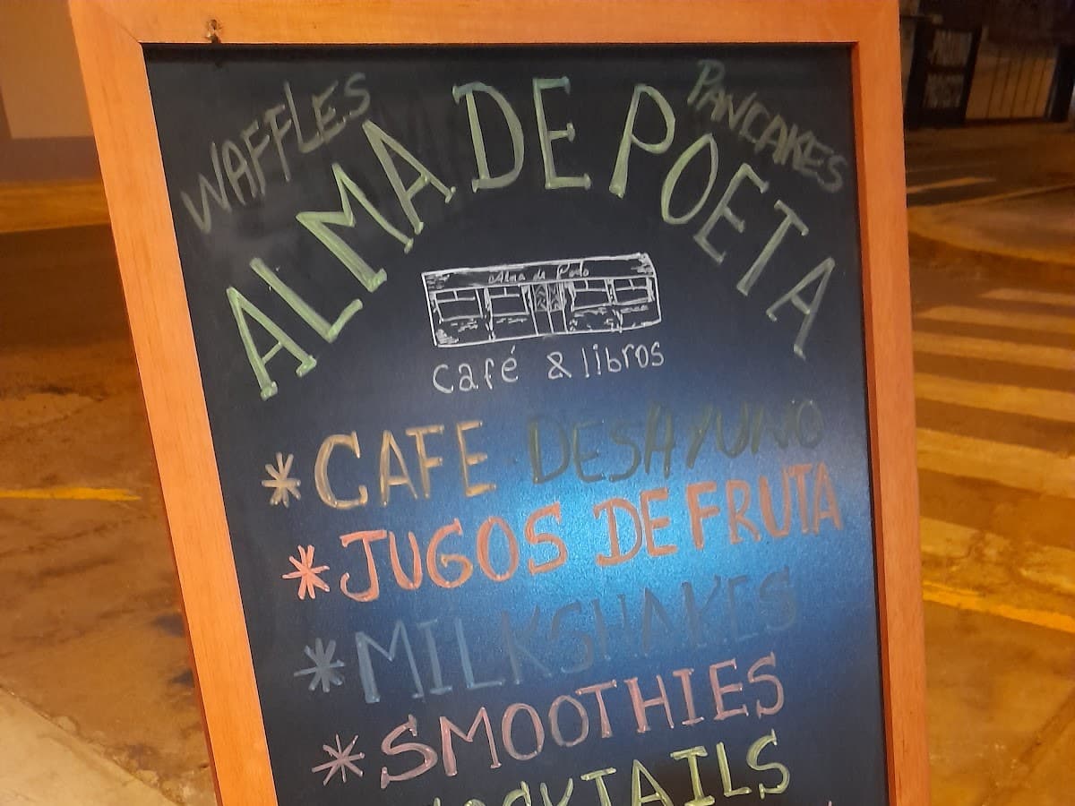 Alma de Poeta café & libros — foto