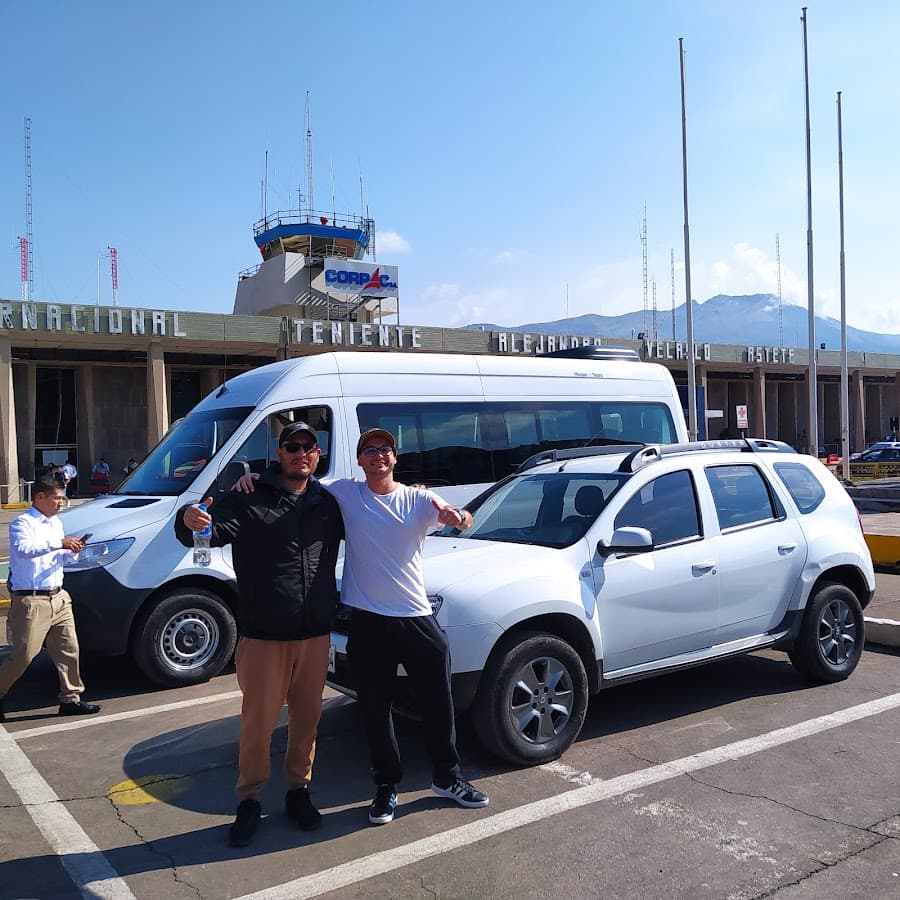 AUTO TOUR
