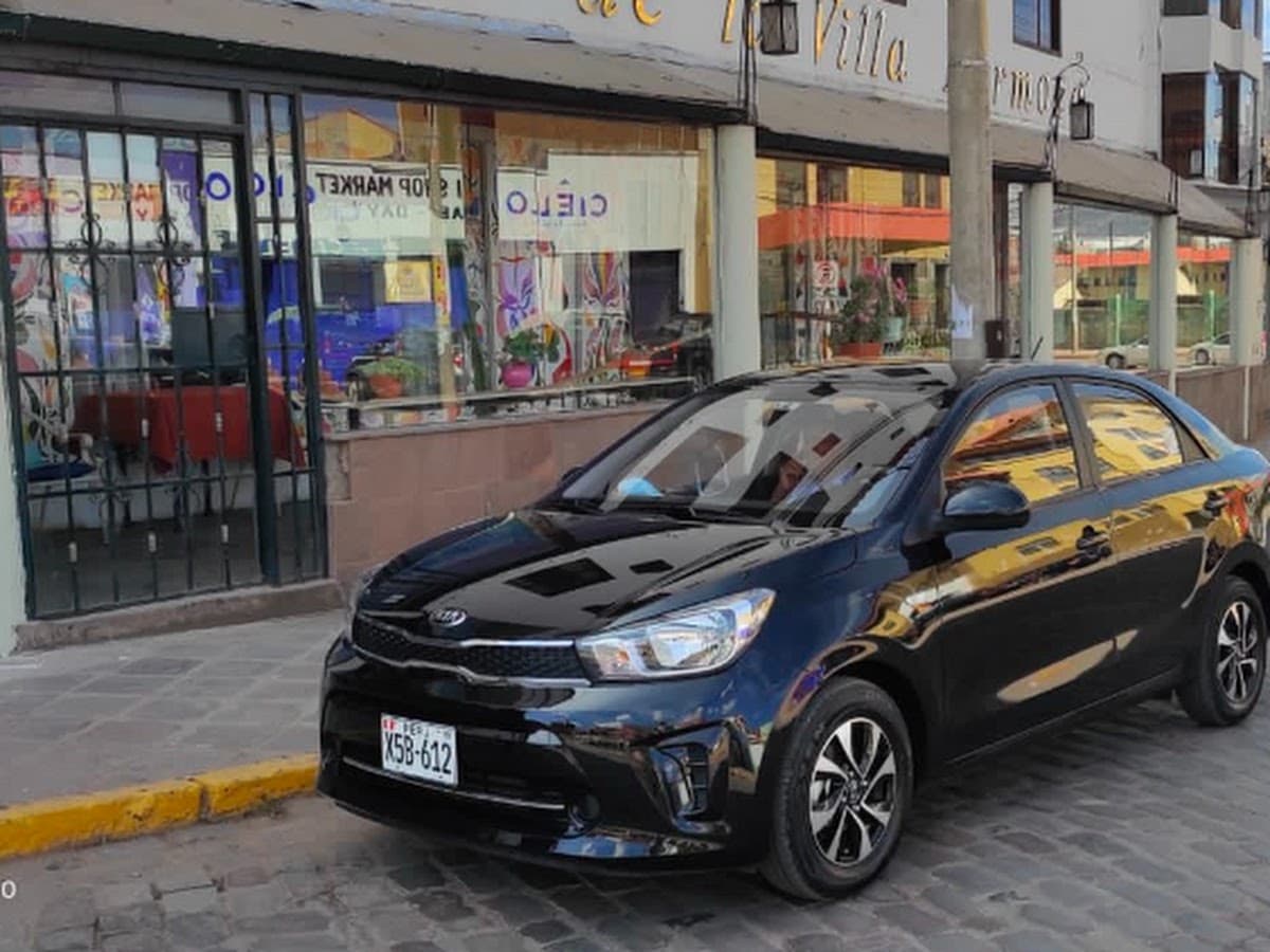 AUTO TOUR — foto