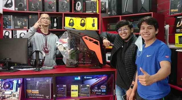 Geek Store Bolivia — foto