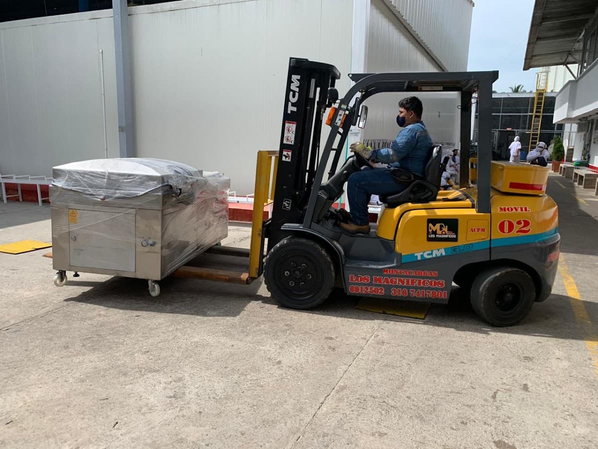 Transportes Los Magníficos — foto