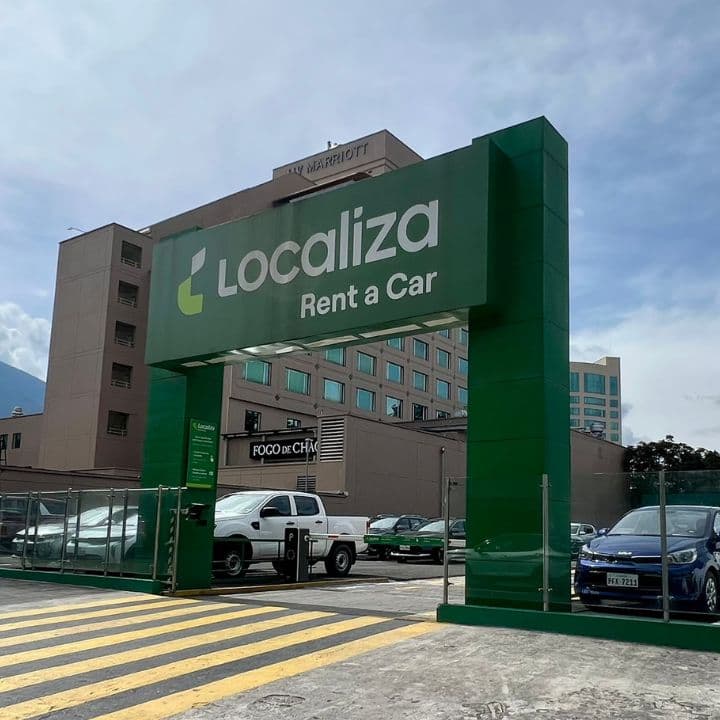 Localiza Alquiler de Autos - Centro - Quito