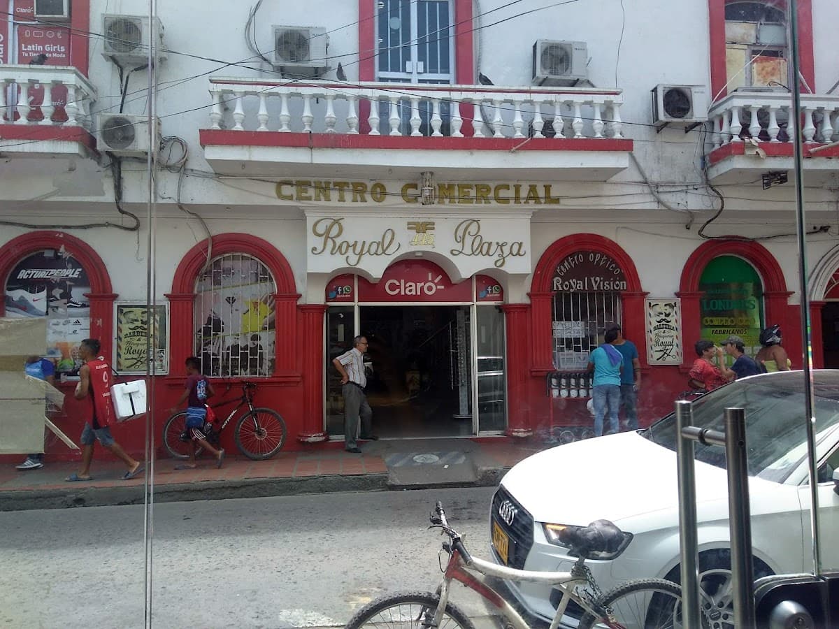 Plaza Comercial Plaza Milan — foto