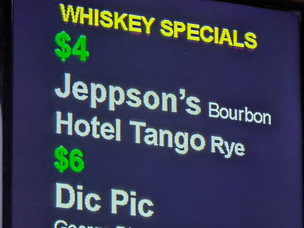 Reservoir Bar — foto