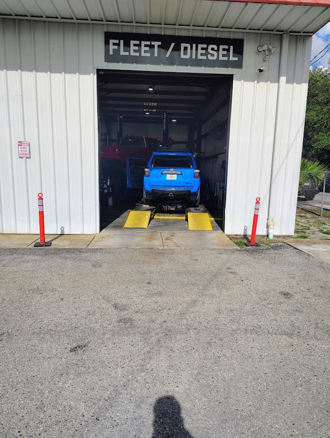 RI Automotive — foto