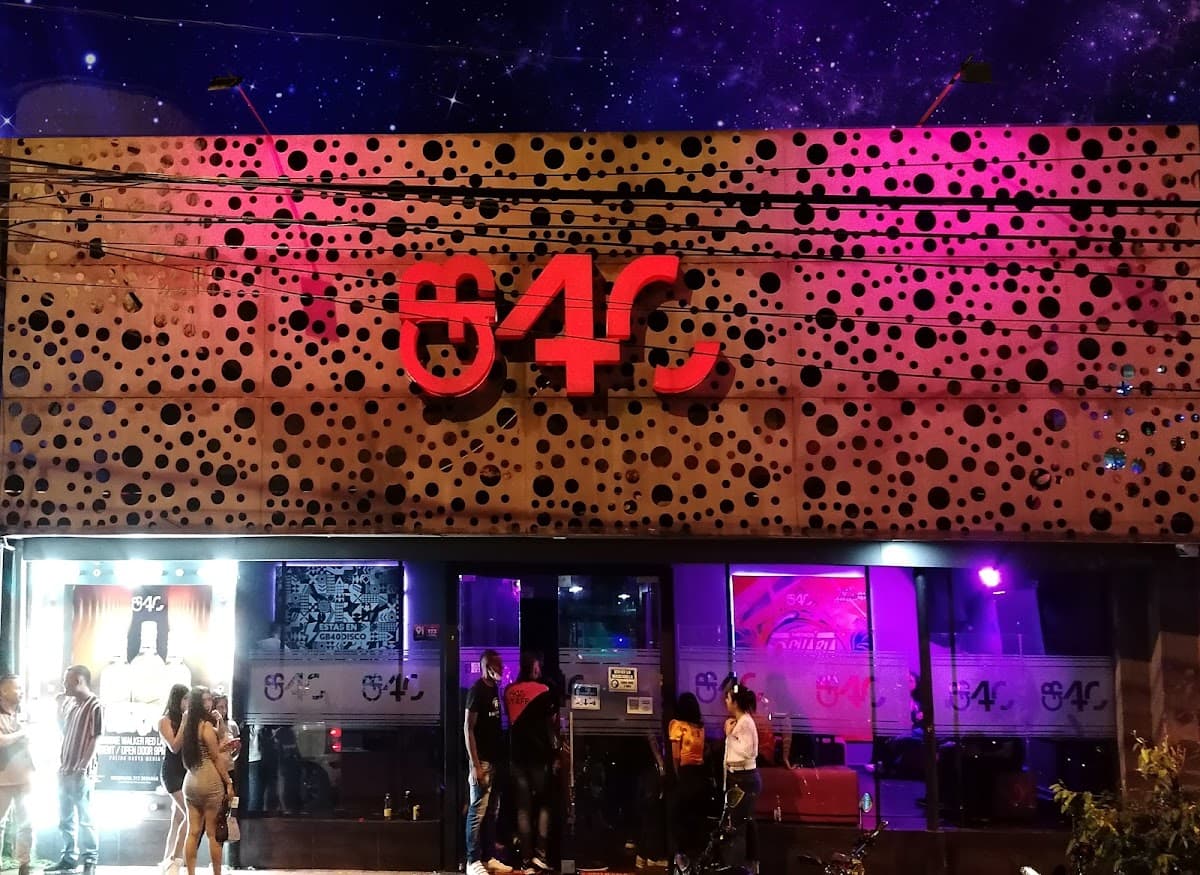 GB40 Discoteca Bar