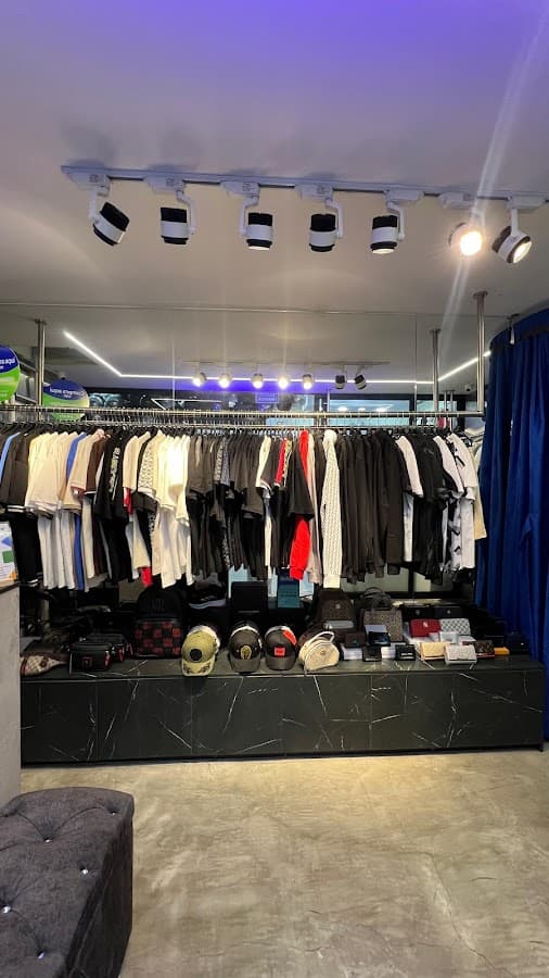 AM Exclusively Store | Tienda de ropa Pereira, CC el Gran Tesoro — foto