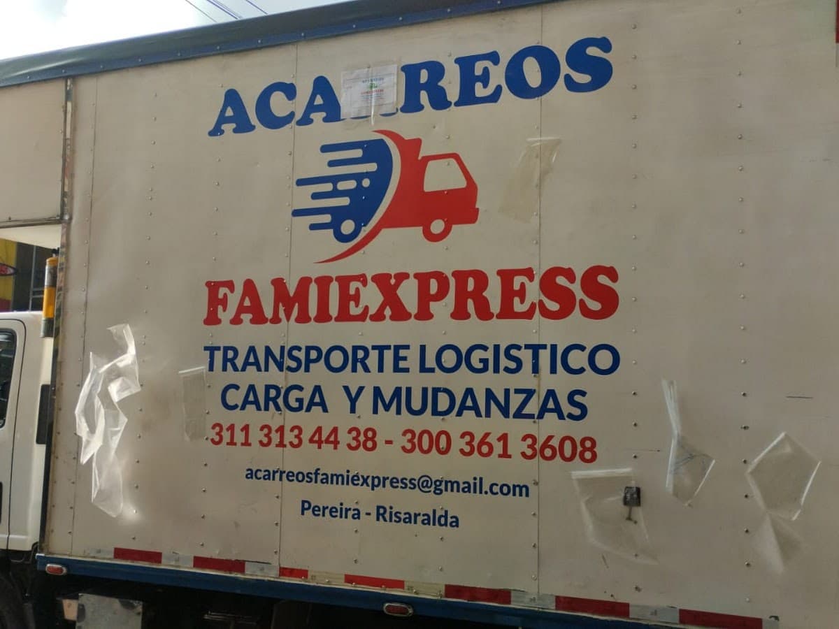 Más frío logistica y transporte — foto