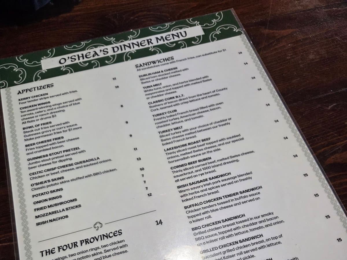 O'Sheas Irish Pub — foto