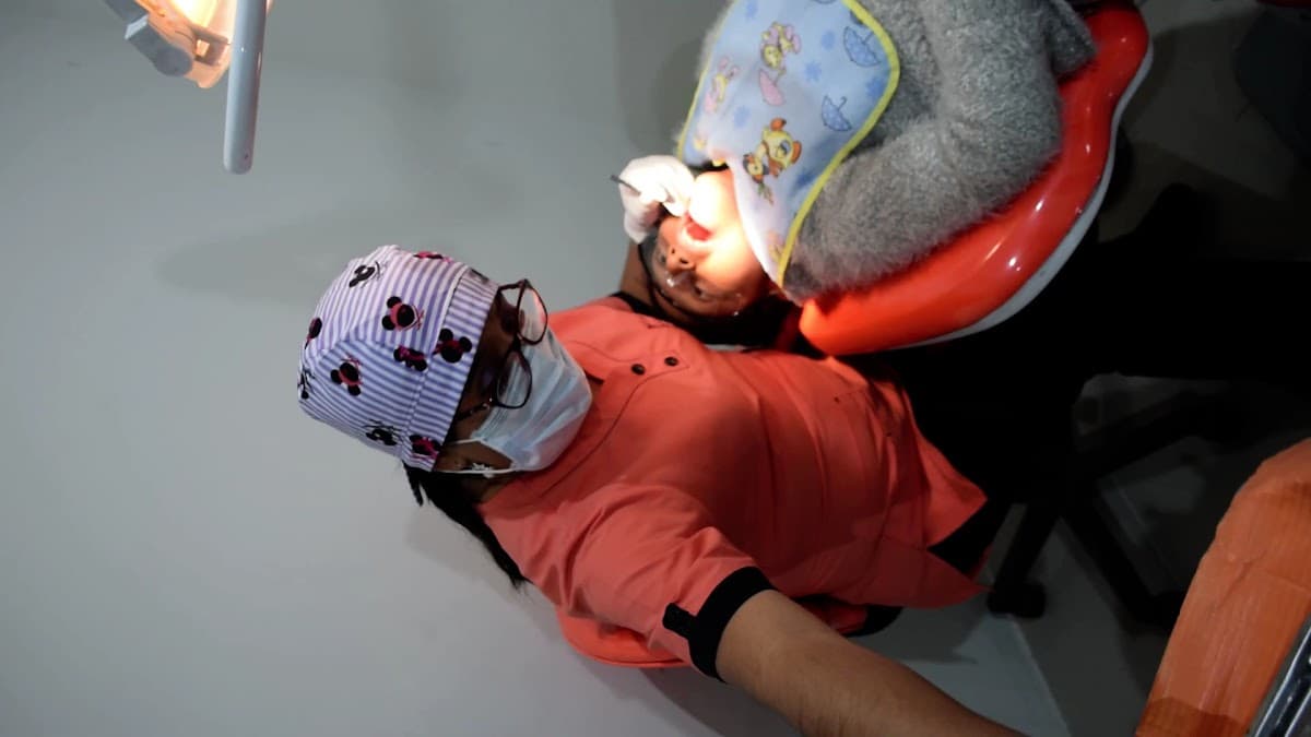 DENTALIKE Ortodoncia e Implantes Dentales & Odontologia estetica — foto