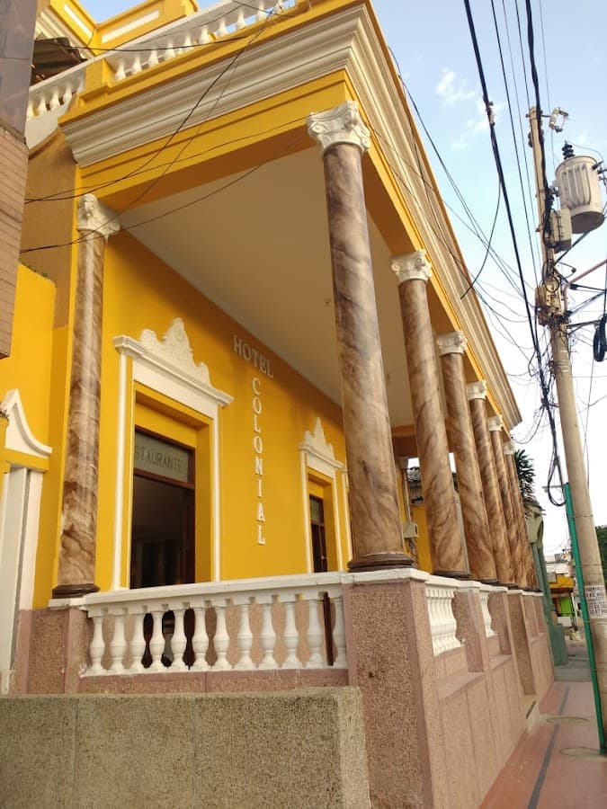 Hotel Colonial Inn