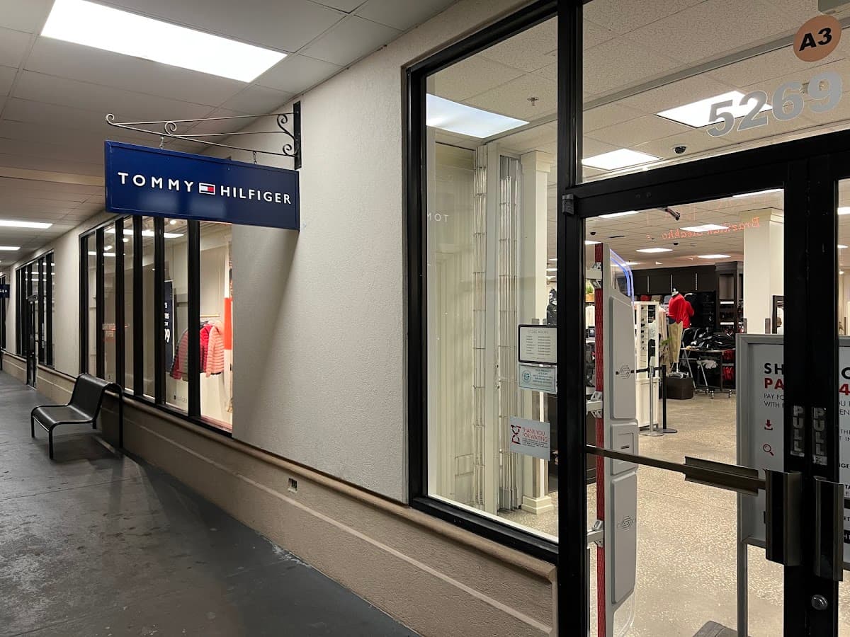 Tommy Hilfiger — foto