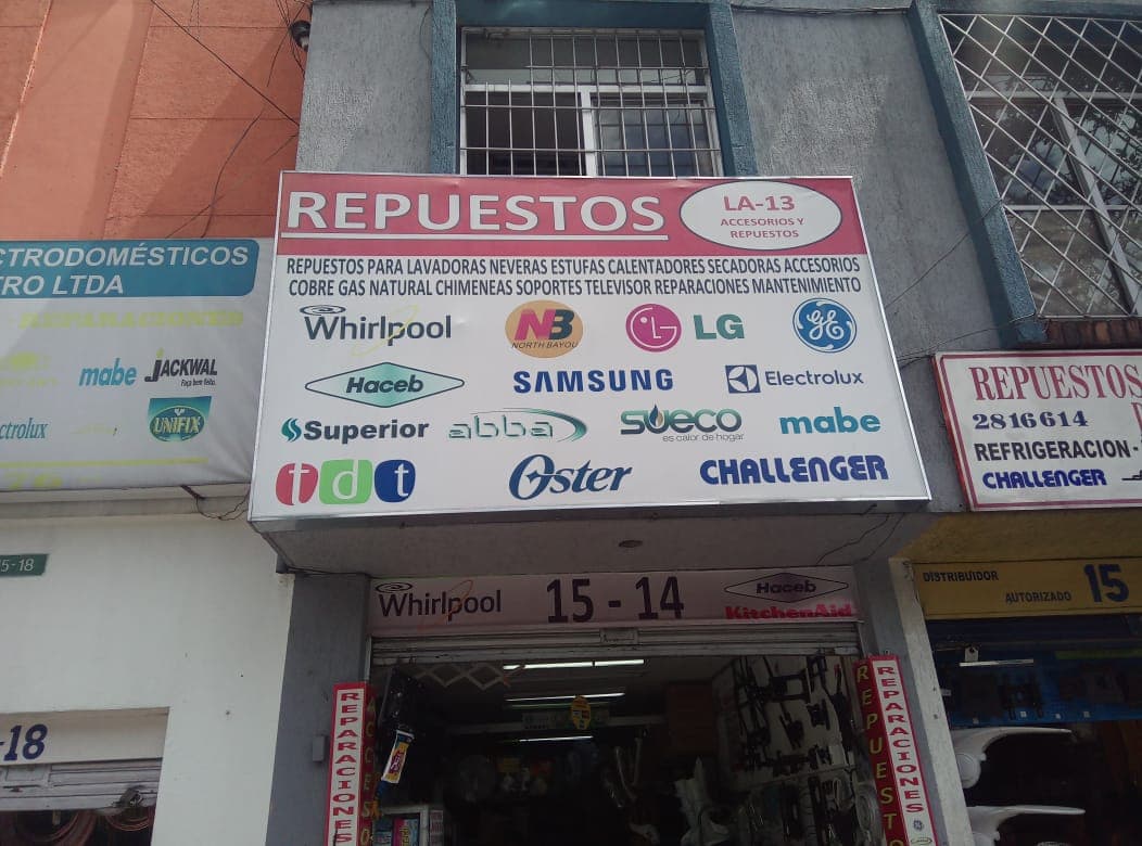 Accesorios y Repuestos La 13 — foto