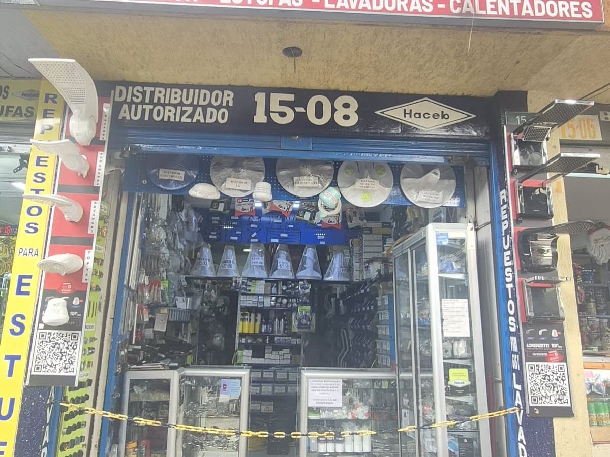 Accesorios y Repuestos La 13 — foto
