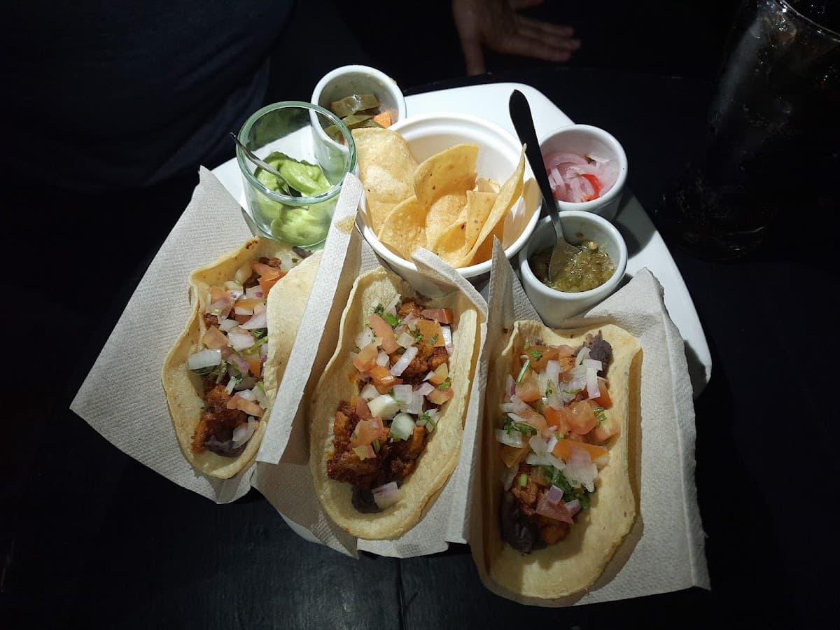 Trilogía Bar — foto