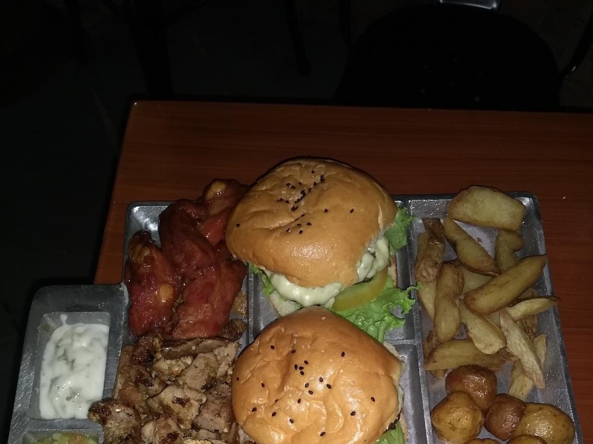 Public House Neiva — foto