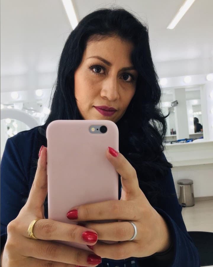 CrisPro MakeUp Maquilladora Profesional — foto