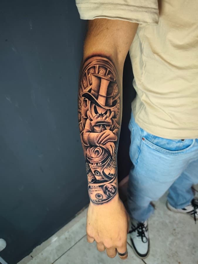 HANNYA TATTOO STUDIO