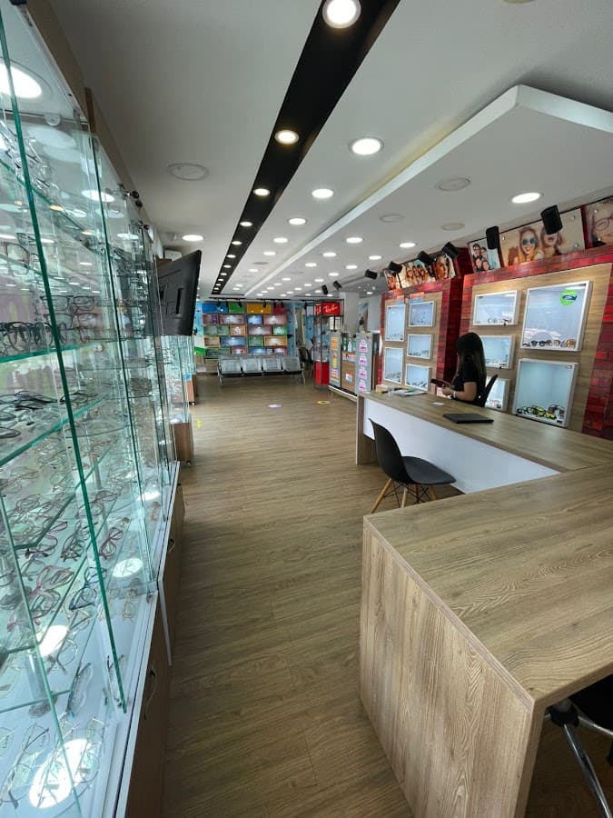 OPTICAS PRACSO CRA 44