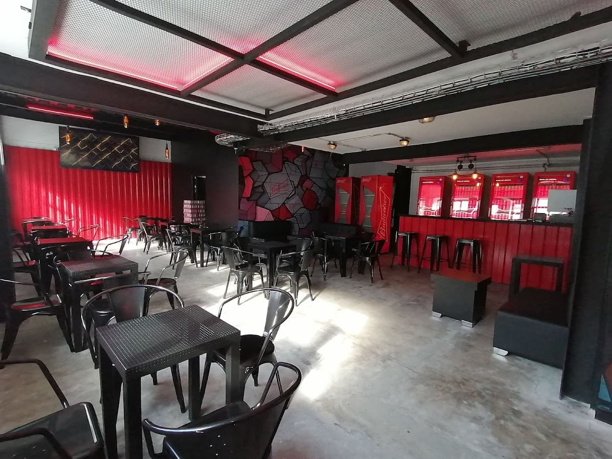 IROKA BUD BAR CABECERA